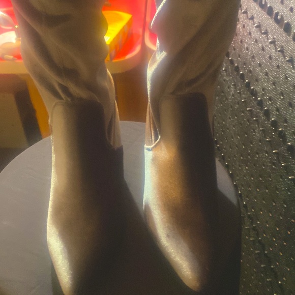 Ladies size 8 over the knee tie dress boots - Picture 2 of 3